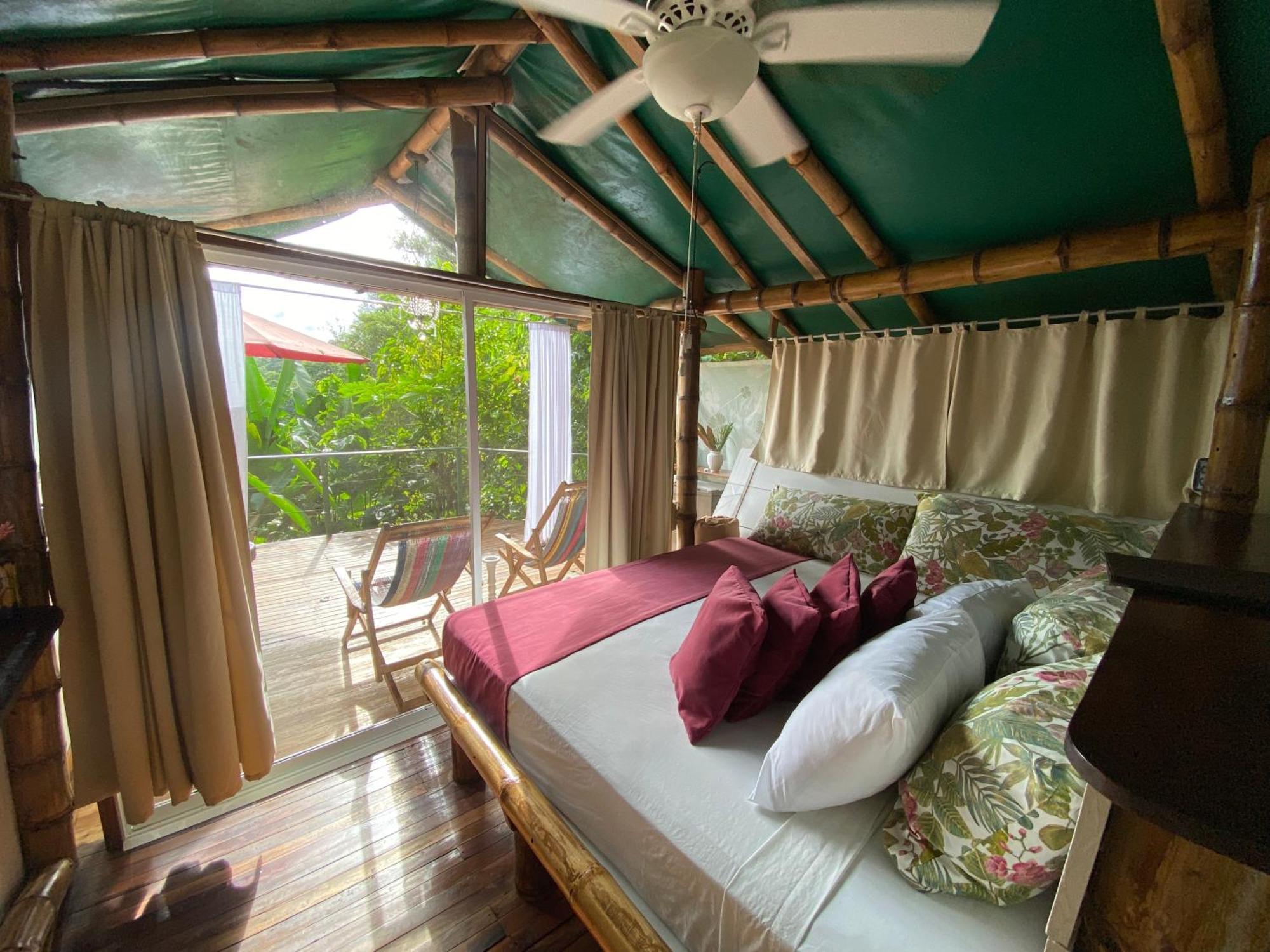 Colina Secreta - Glamping And Villas Puerto Viejo de Talamanca 外观 照片