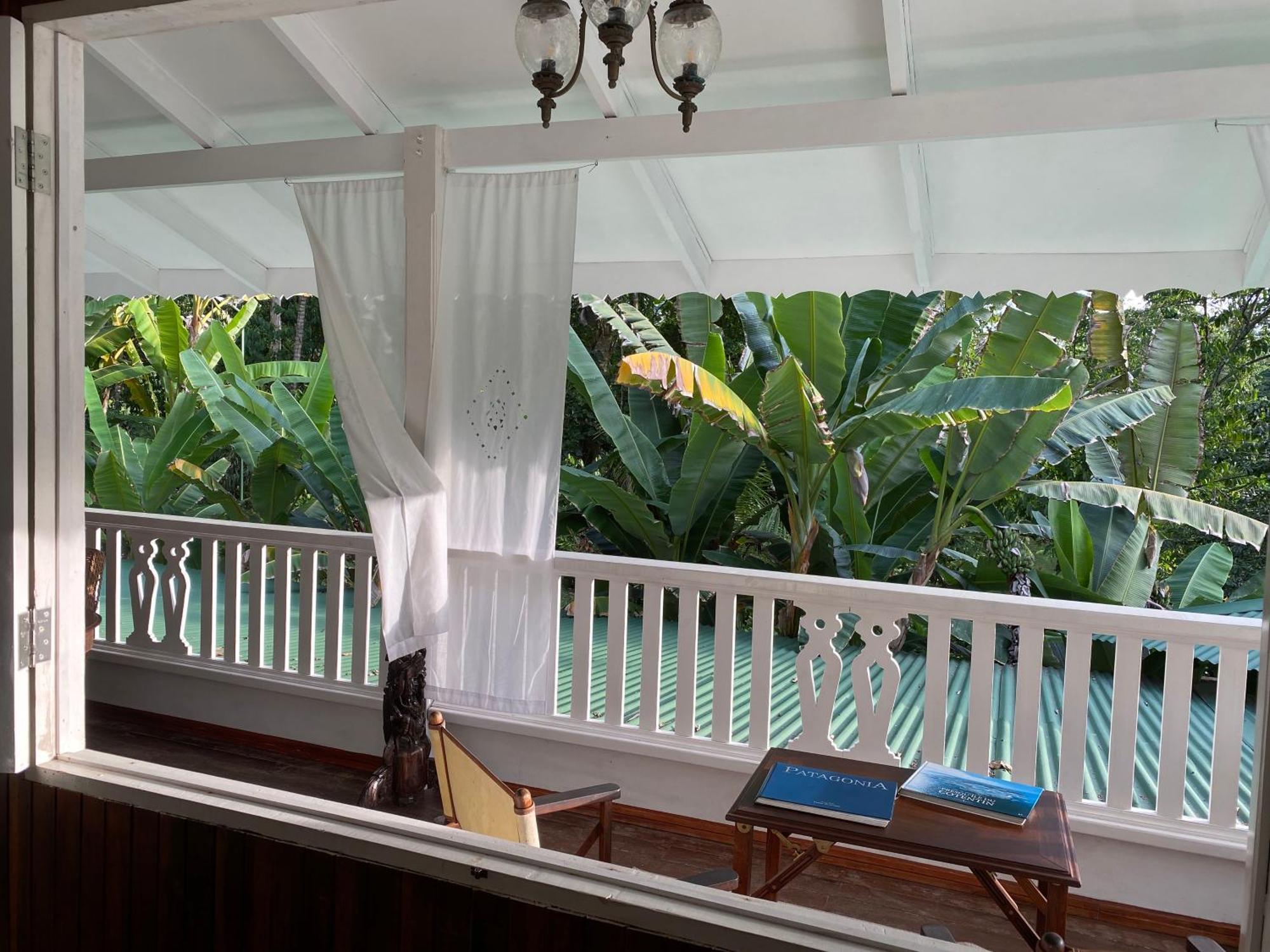 Colina Secreta - Glamping And Villas Puerto Viejo de Talamanca 外观 照片